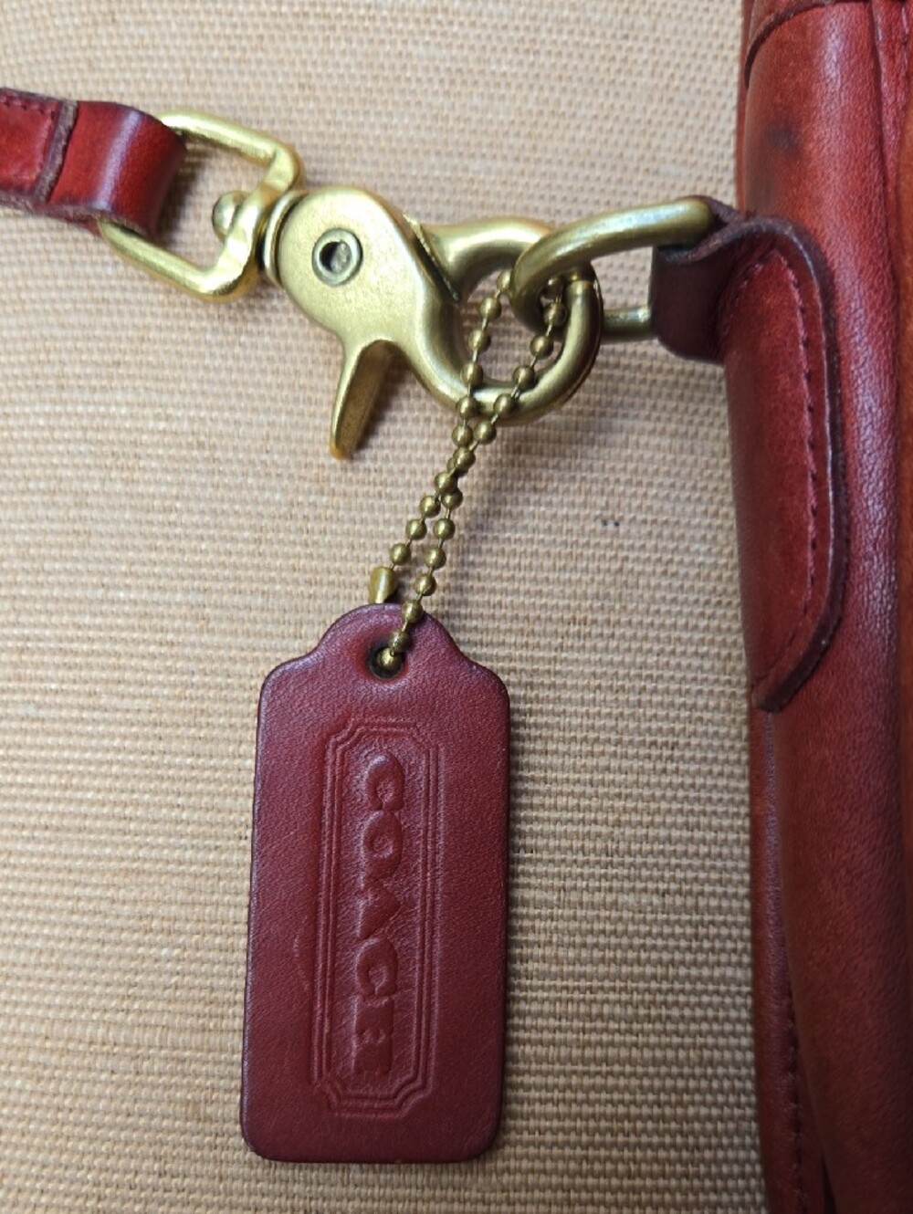 Vintage Coach Crossbody Pocket Purse (Style No. 9755) - Picture 3 of 8